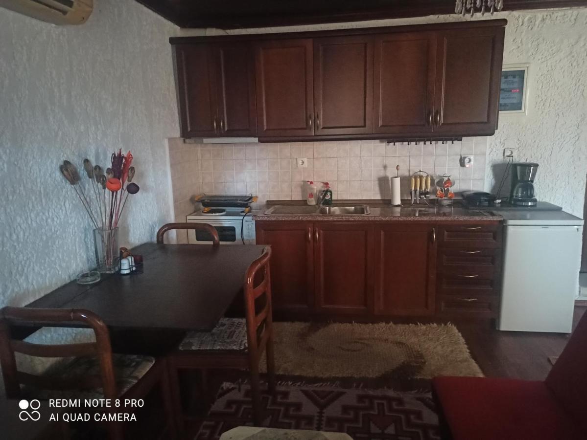 Forestrock Studio For Sale Too 斯巴达 外观 照片