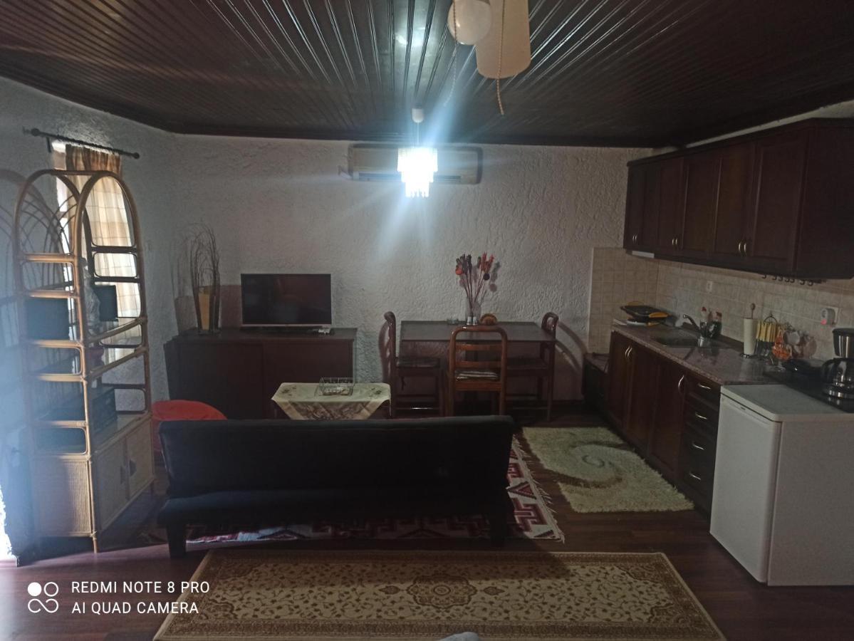 Forestrock Studio For Sale Too 斯巴达 外观 照片